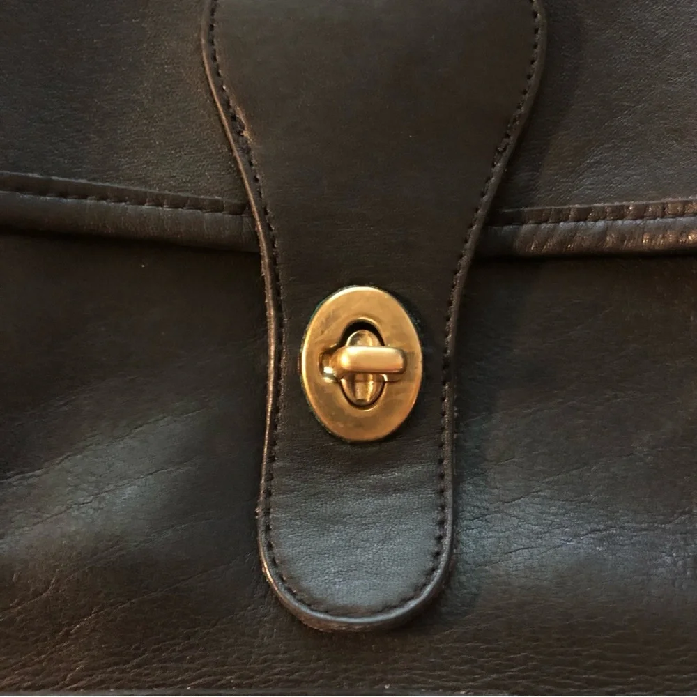 Coach vintage station